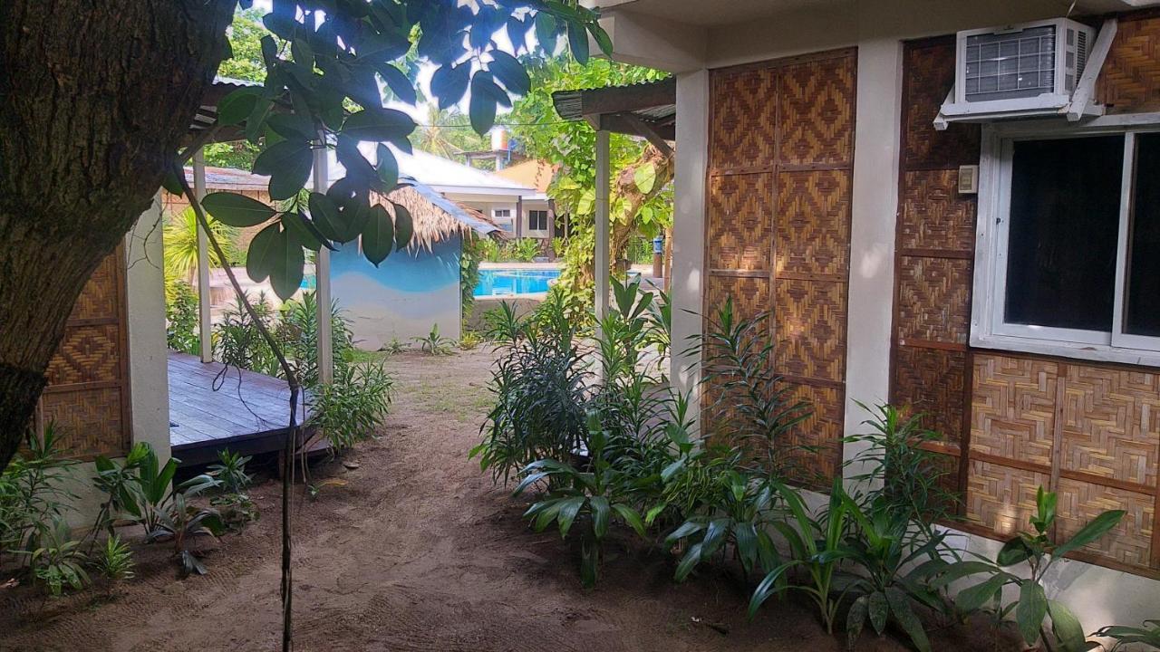 Hotel The Shark'S Tail Dive Center Daanbantayan Exterior foto