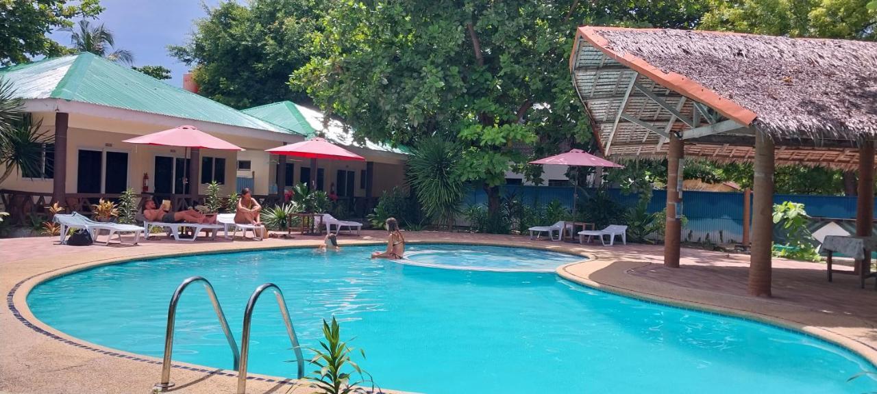 Hotel The Shark'S Tail Dive Center Daanbantayan Exterior foto